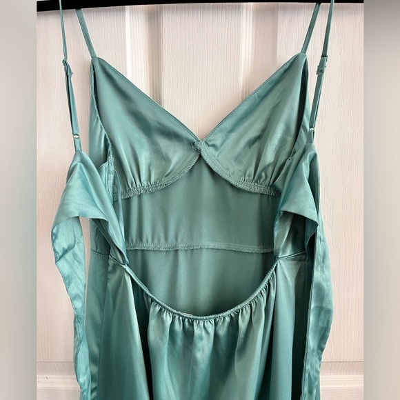 NWOT Hippie Rose Satin Jade Green Halter Tie Back Midi Dress Medium - Picture 5 of 7
